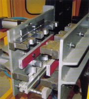 Automatic Plastics Extrusion Blow Molding (EBM) Machine, Mold Diehead, C